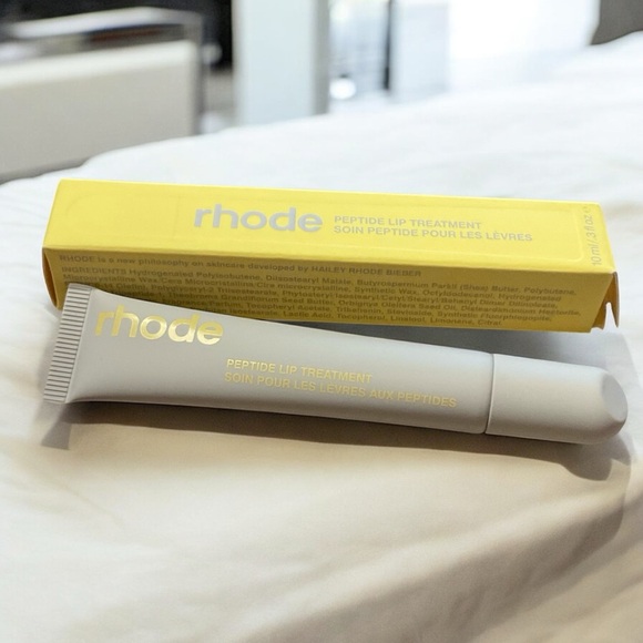 RHODE by Hailey Bieber She Butter Peptide Lip Treatment - Passion Fruit - Picture 1 of 3